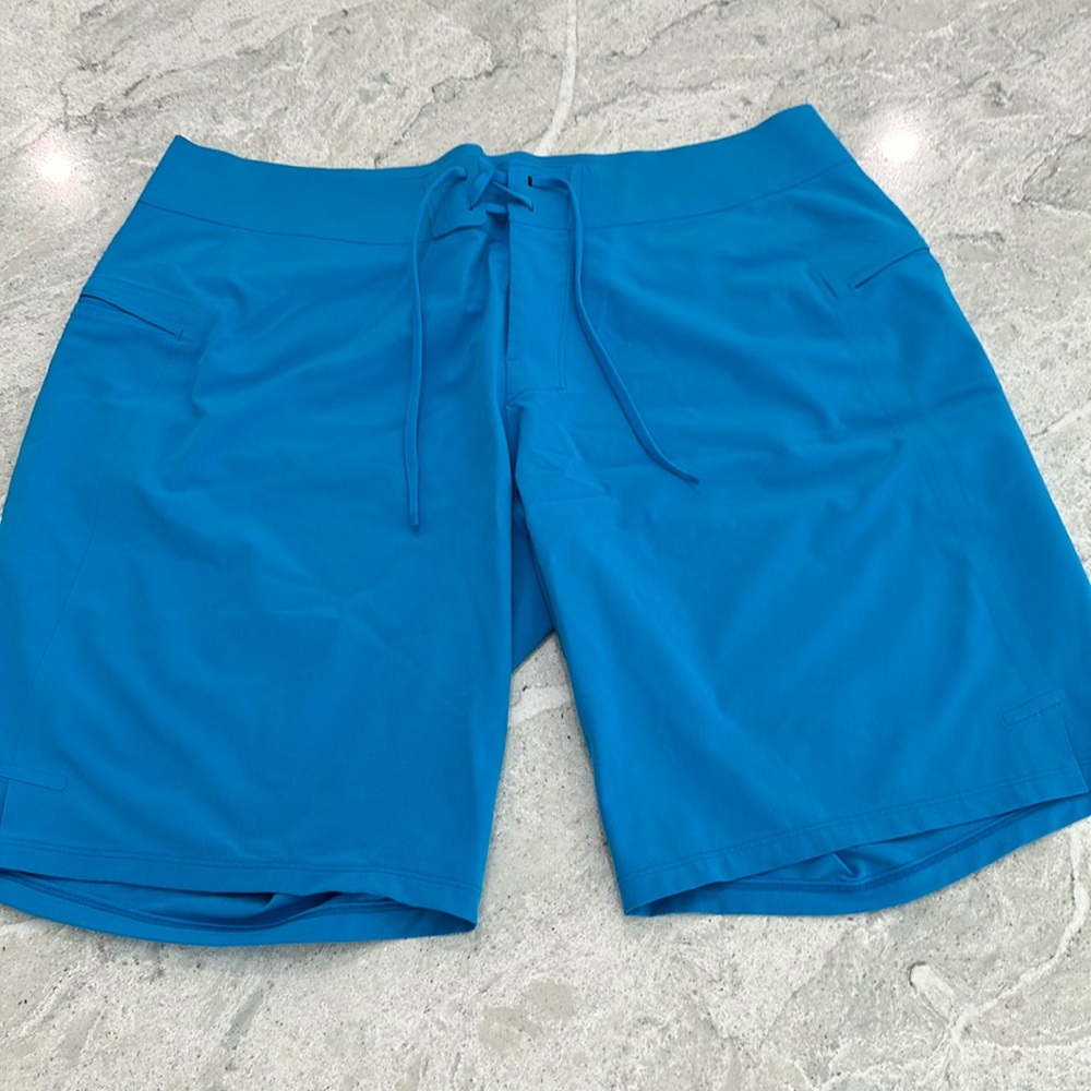 Lululemon Hybrid Short